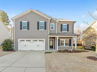 33 Crew Club Ct, Clayton, NC 27527