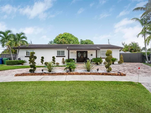 8255 SW 46th St, Miami, FL 33155