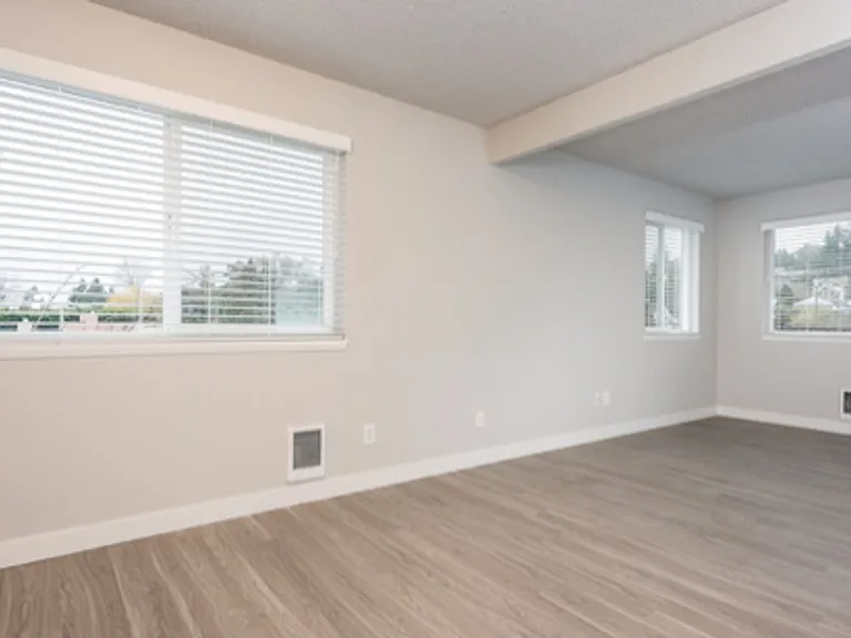 D14 Apartments — Photo 33