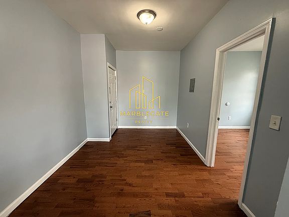 5th image of 300-301 Lyons Ave #6AZ