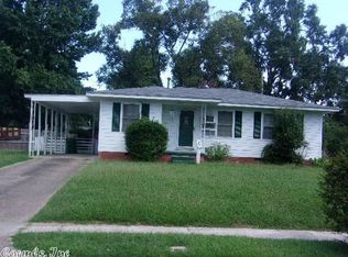 3303 Tulip St, Pine Bluff, AR 71603