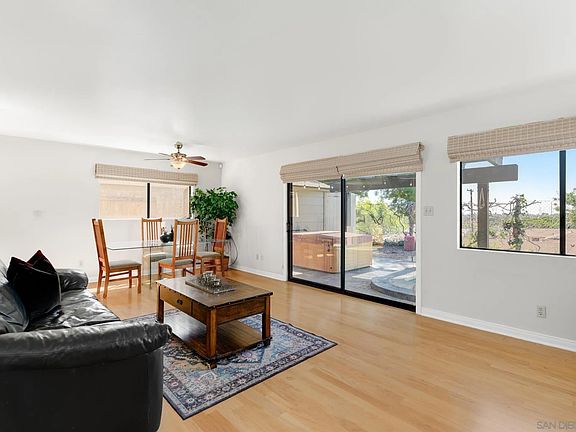 3rd image of 3618 Mount Acomita Ave
