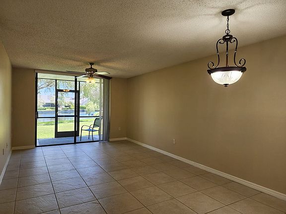 3rd image of 1320 Pasadena Ave S APT 105