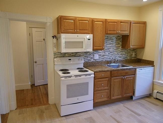 2nd image of 2930 Nostrand Ave #B2
