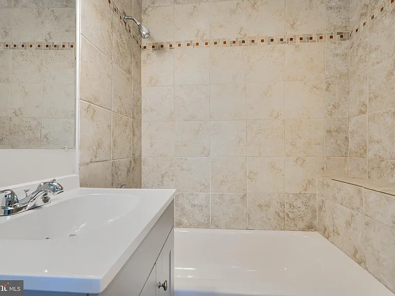 3014 Hamilton Ave #1 — Photo 29