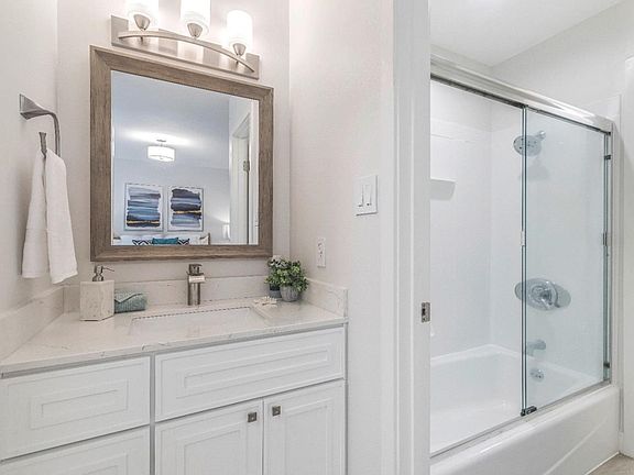 3rd image of 2494 Battaglia Cir