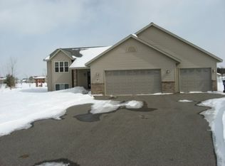 2052 Gary Lee Dr, Mosinee, WI 54455
