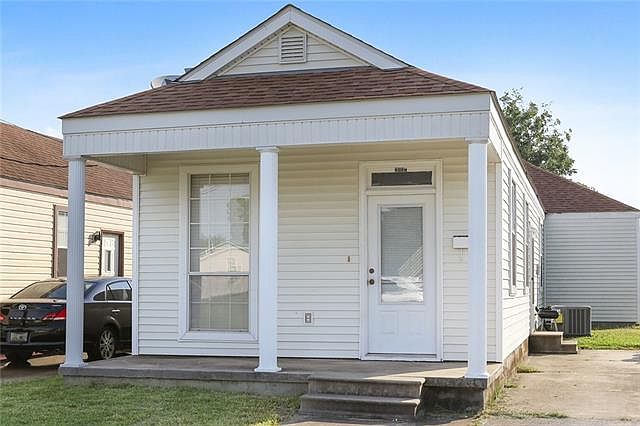 1st image of 2127 Huey P Long Ave