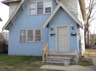 640 Oakdale St SE, Grand Rapids, MI 49507