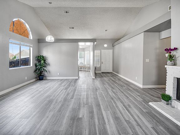 5th image of 5243 Sunburst Dr