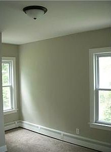 5th image of 933 Woodlawn Ave