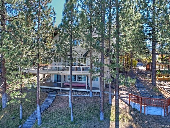 3rd image of 38832 Waterview Dr