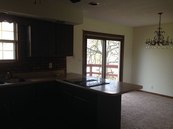 5th image of 2683 Travis Dr