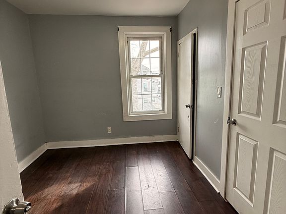 2nd image of 538 Norwood St #2