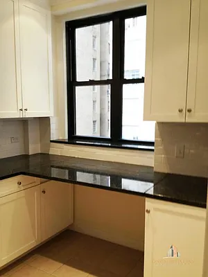 Rented by ONE Manhattan Real Estate | media 9