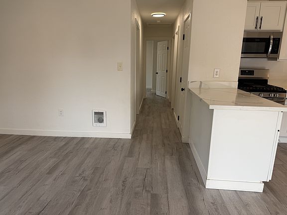 5th image of 316 Willow St