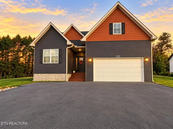 1518 Broad River Ln, Sevierville, TN 37876