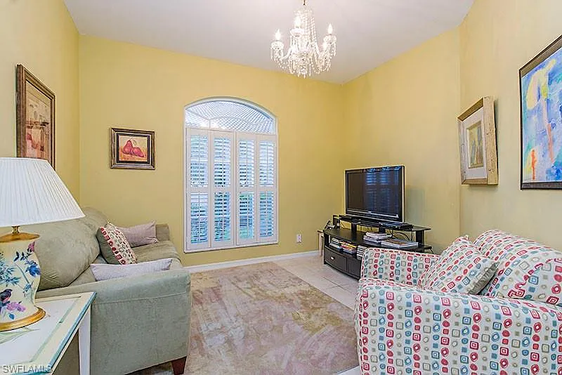 2 bed, 2.0 bath, 1732 sqft, $6,900 — Photo 2