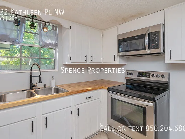322 Kathleen Pl NW — Photo 7