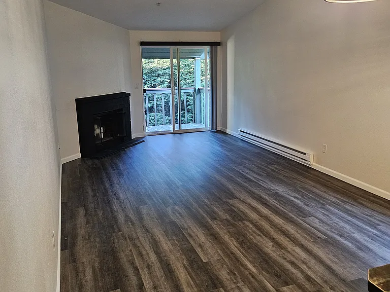 3322 I St NE #E301 — Photo 8