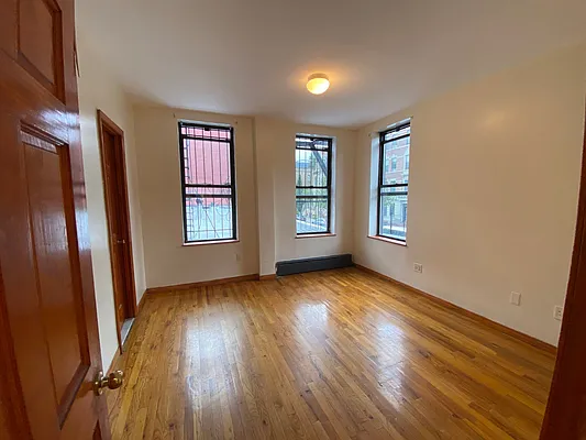 Rented by Coldwell Banker Reliable Real Estate | media 11