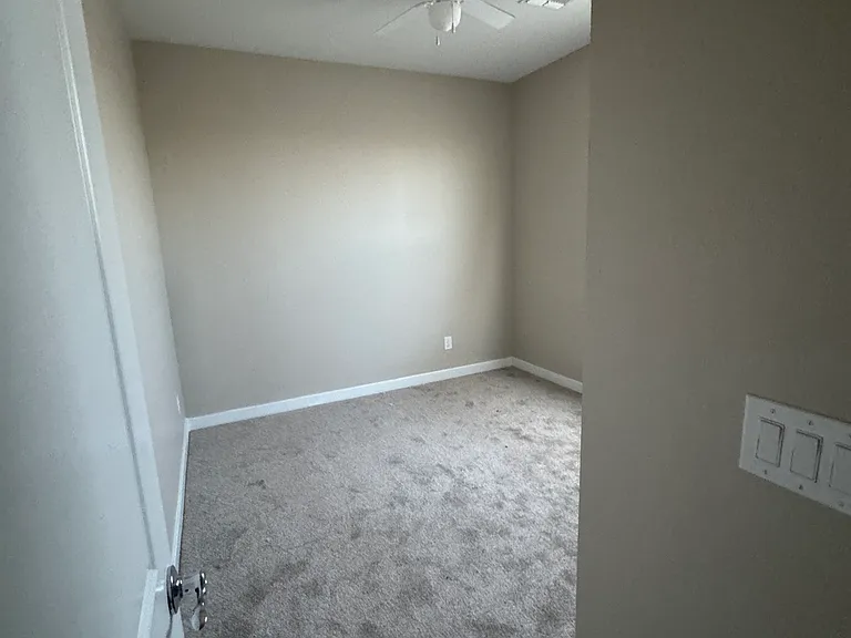 17016 W Cavedale Dr — Photo 7