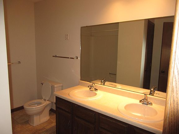5th image of 1286B Countryside Dr
