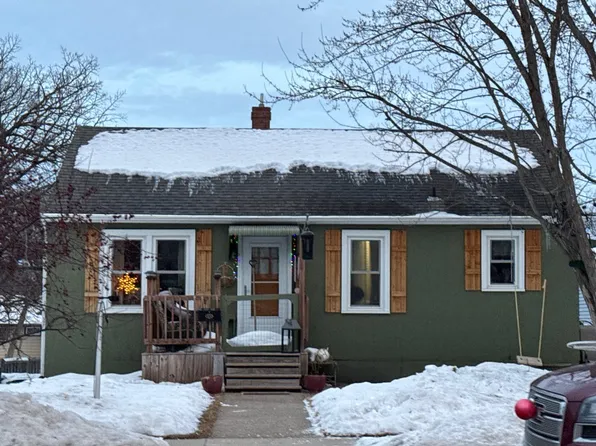 614 Wilson Ave NE, Saint Cloud, MN 56304