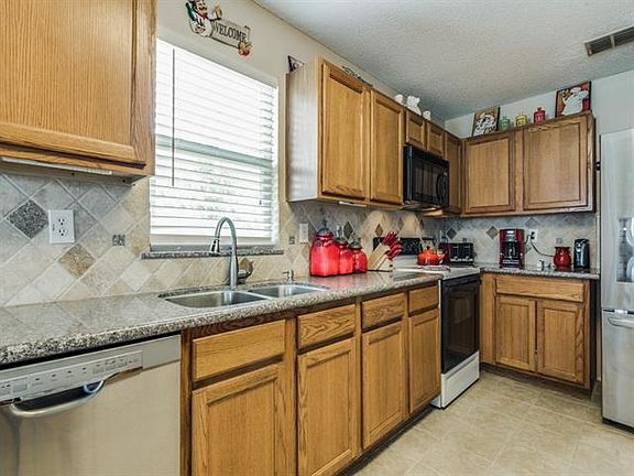 2nd image of 1540 Greenbrook Dr