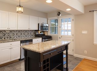 209 Medwick Garth E, Baltimore, MD 21228