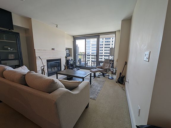 2nd image of 650 Bellevue Way NE Unit 2306
