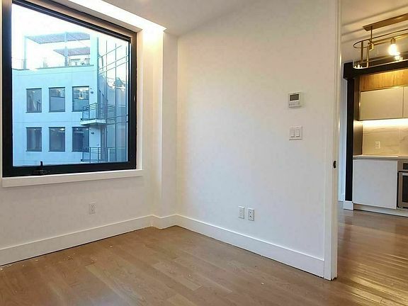 3rd image of 125 Borinquen Pl #736
