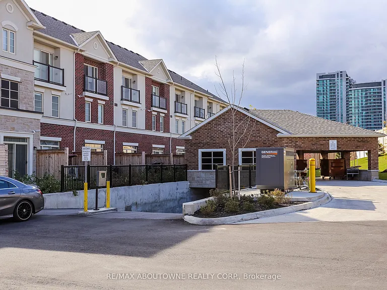 636 Evans Ave #36 — Photo 39
