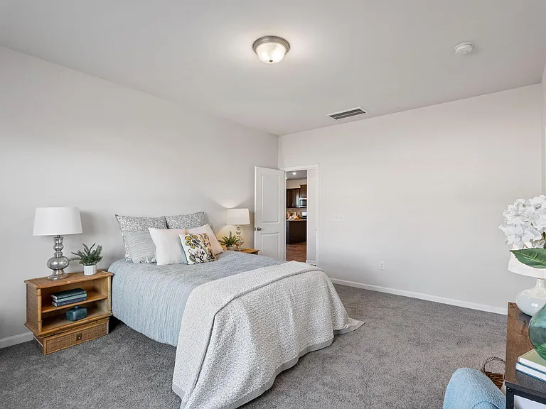 1008 Sandtrap Way — Photo 16