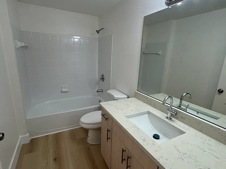 110 SW Peacock Blvd #102 — Photo 8