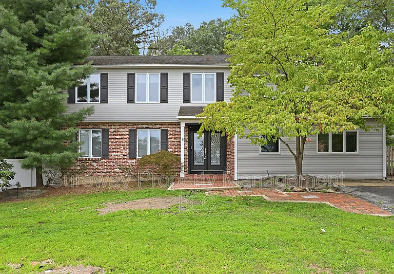 342 Quaker Rd — Photo 2