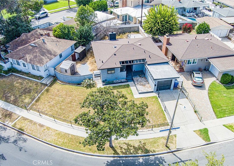1st image of 3483 N Los Coyotes Diagonal
