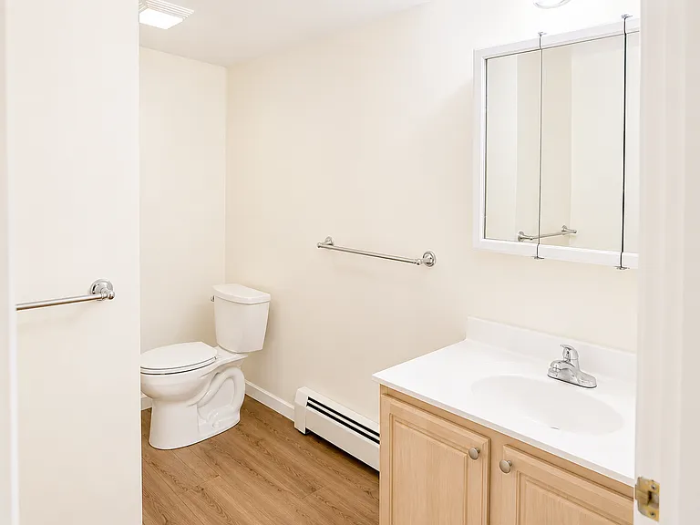 90 Beacon St #8 — Photo 5