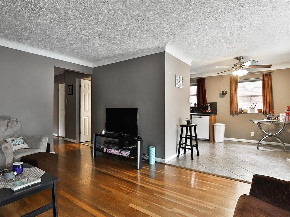 524 N Laclede Station Rd 524 N Laclede Station Rd ster Groves MO