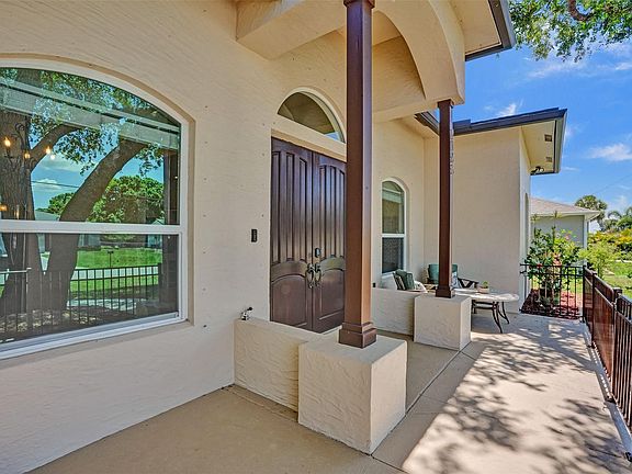 4th image of 2165 SW Pamona Street