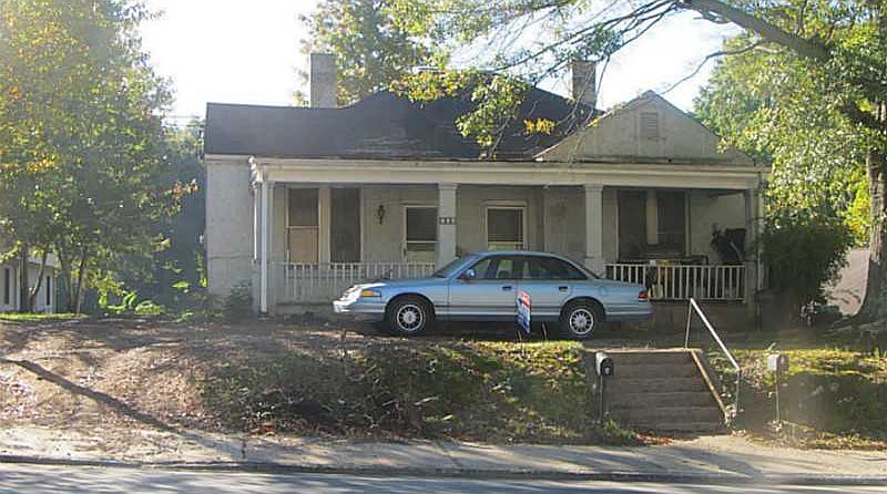 2nd image of 635 Washington St SW