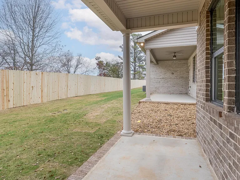 801 Stonebrook Ln — Photo 24