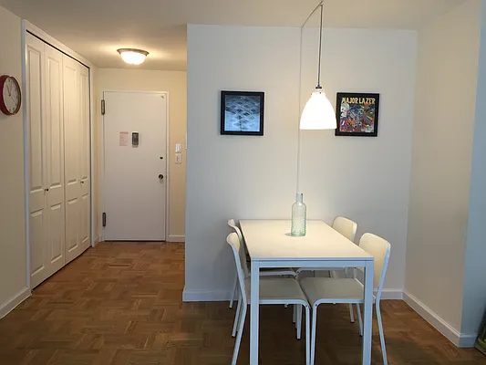 Rented by W Brothers Brokerage LLC | media 21