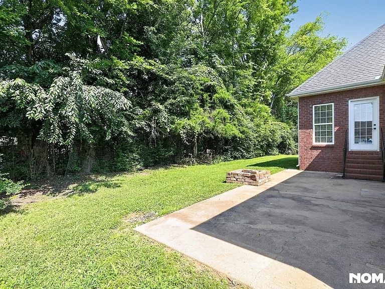 2710 United Dr — Photo 32