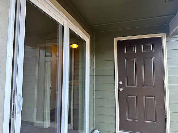 4th image of 7515 9th Avenue Ct E
