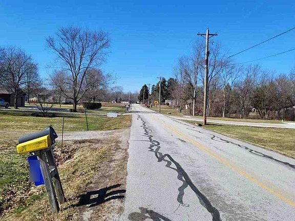 3rd image of 752 E Township Road 122