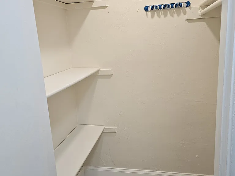 2105 Miami Rd #6 — Photo 15