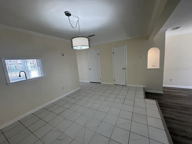5632 Campus Dr — Photo 6