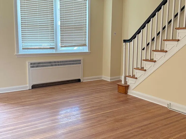 249 Glendale Rd — Photo 4