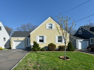 483 Mount Prospect Ave, Clifton, NJ 07012